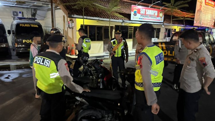 WhatsApp Image 2025 12 21 at 08.33.46 (1)